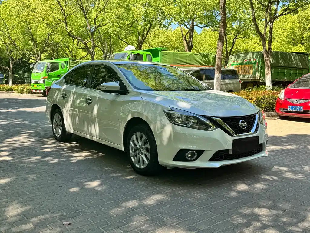 Sylphy 1.6 XV CVT Connected Premium CN-VI