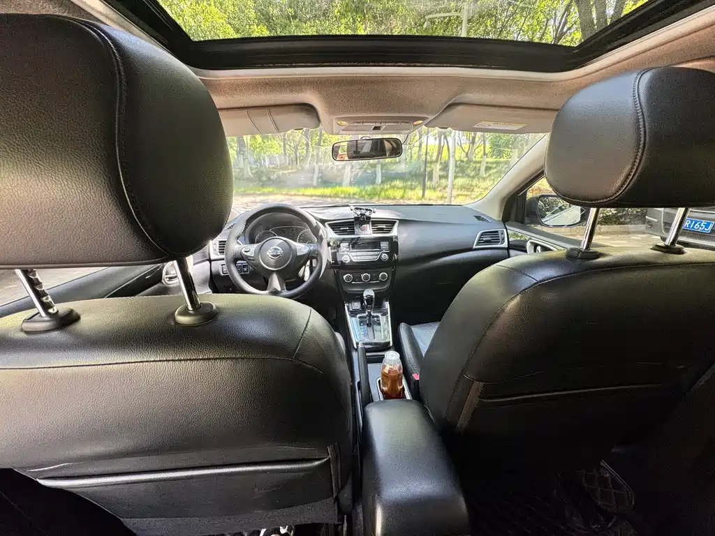 Sylphy 1.6 XV CVT Connected Premium CN-VI