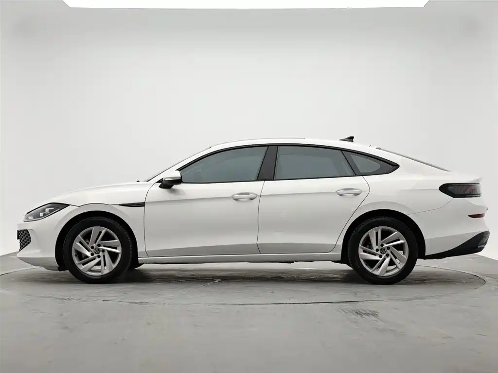 Lamando Lamando L 280 TSI DSG Dazzle Hot