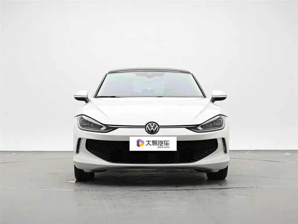 Lamando Lamando L 280 TSI DSG Dazzle Hot