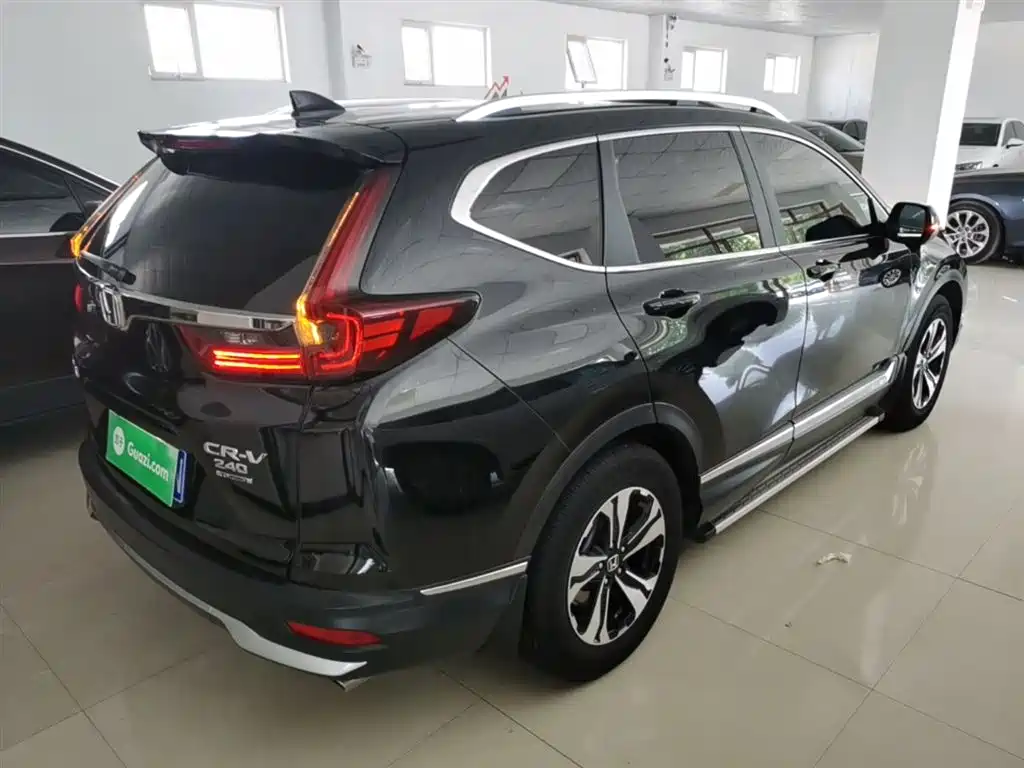 Honda CR-V 240 TURBO CVT 2 WD Style