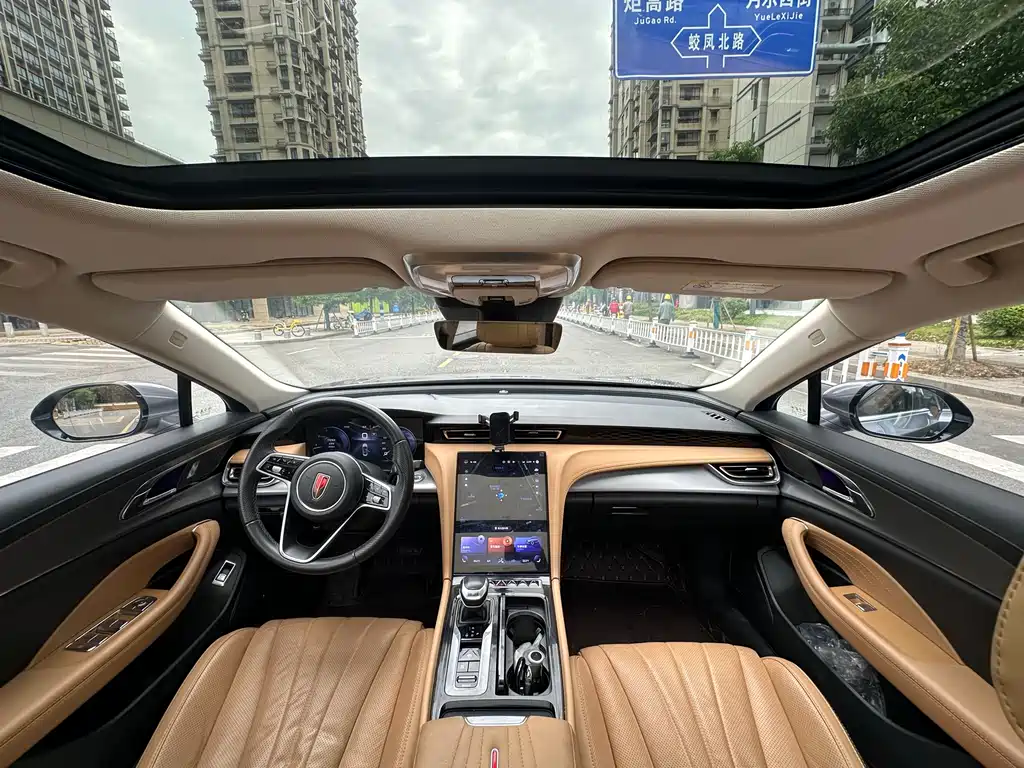 Hongqi H5 2.0 T Auto Connected Flagship