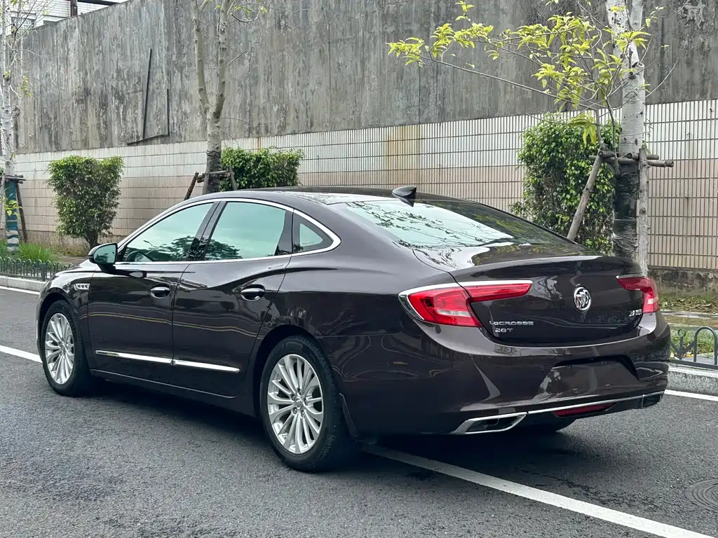 LaCrosse 28 T Premium