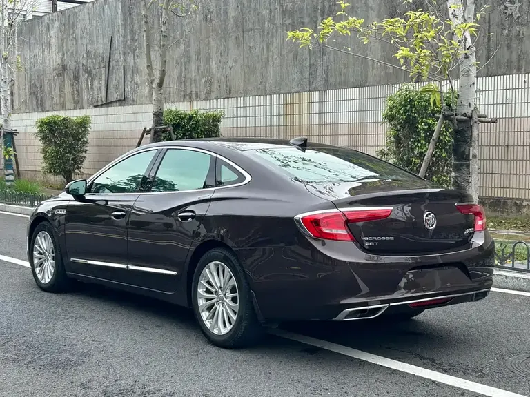 Buick LaCrosse 28 T Premium