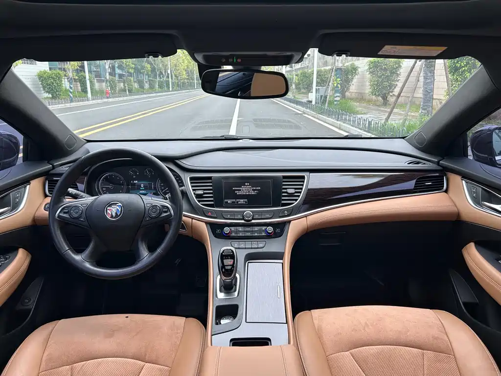 LaCrosse 28 T Premium