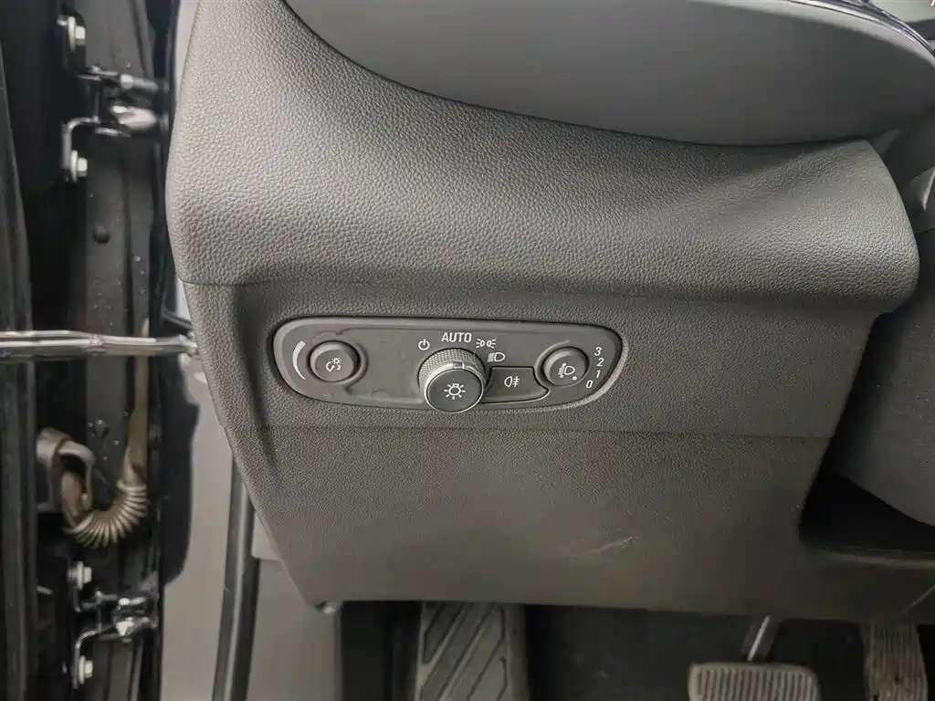 Envision S Envision S 652 T 4 WD Luxury