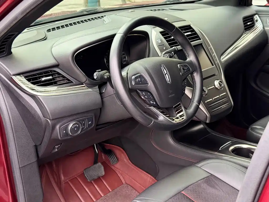Lincoln MKC 林肯MKC 2015款 2.0 T 四驱总统系列