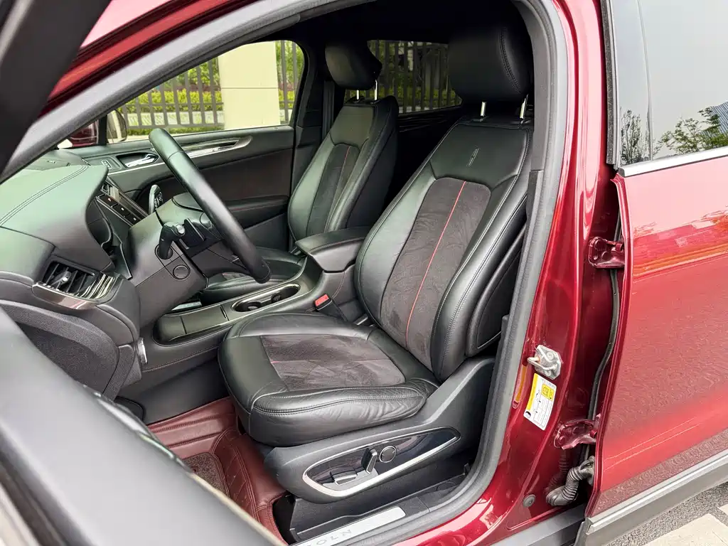 Lincoln MKC 林肯MKC 2015款 2.0 T 四驱总统系列