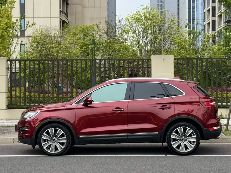 Lincoln MKC 林肯MKC 2015款 2.0 T 四驱总统系列