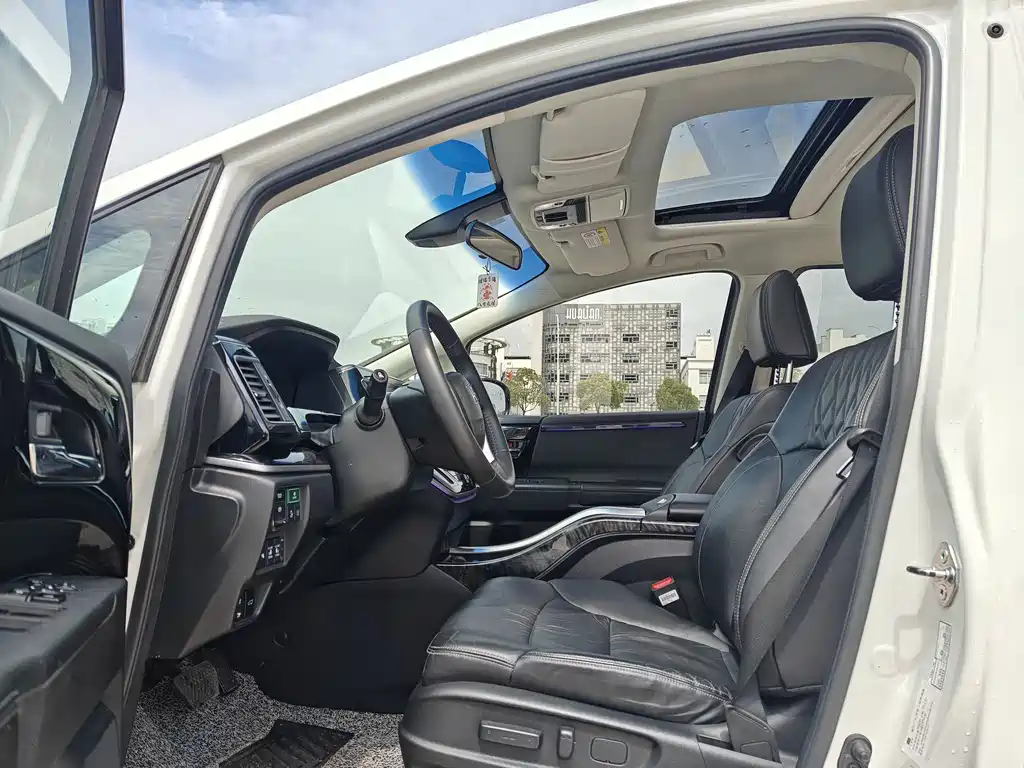 Elysion 2.0 L Hybrid Luxury