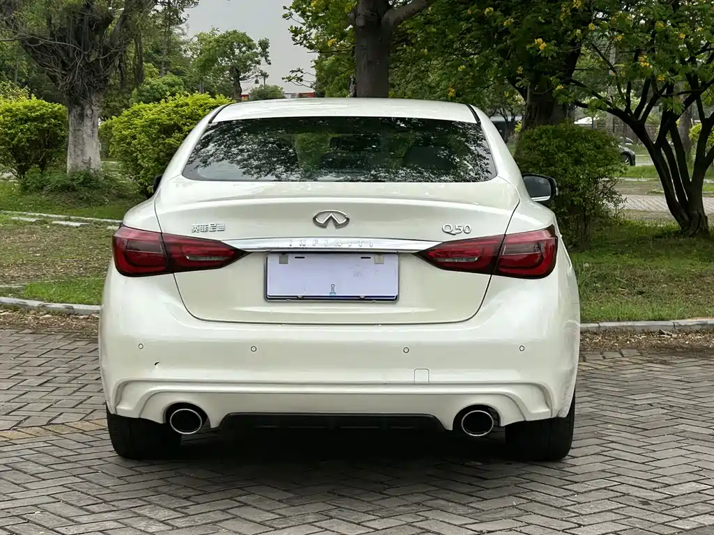 Infiniti Q50 L 2.0 T Progressive Enjoyment CN-VI
