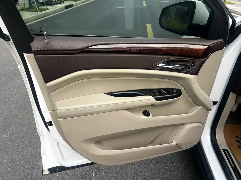 Cadillac SRX 3.0 L Elite