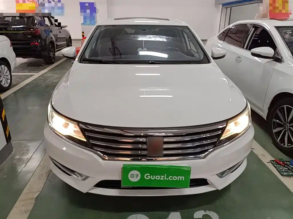 Roewe i6 Classic 20 T Auto Internet Smart Enjoyment