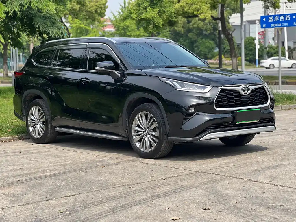 Highlander 380 T 4 WD Luxury 7-seat