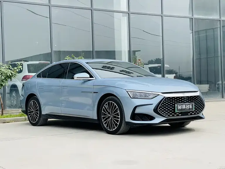 BYD Han DM-i Glory 121 KM Honored