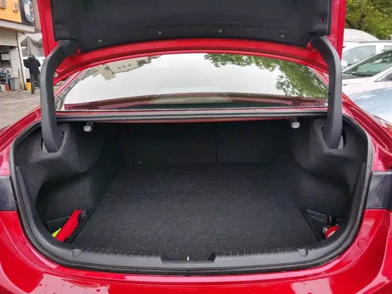 Mazda Atenza 阿特兹 2018款 2.0 L 蓝天豪华版 国VI