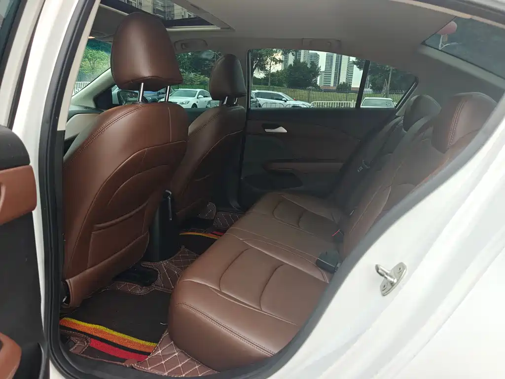 Cavalier 320 Auto Delight Sunroof