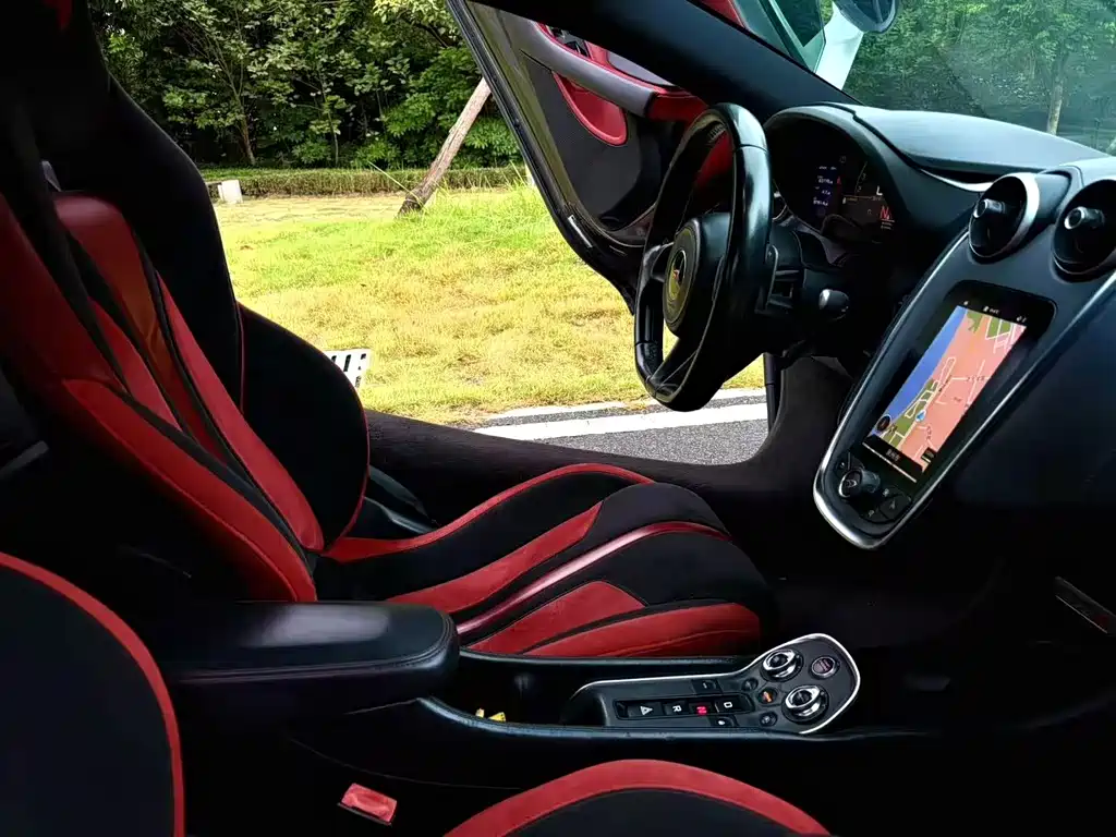 McLaren 570 570 S 3.8 T Coupe