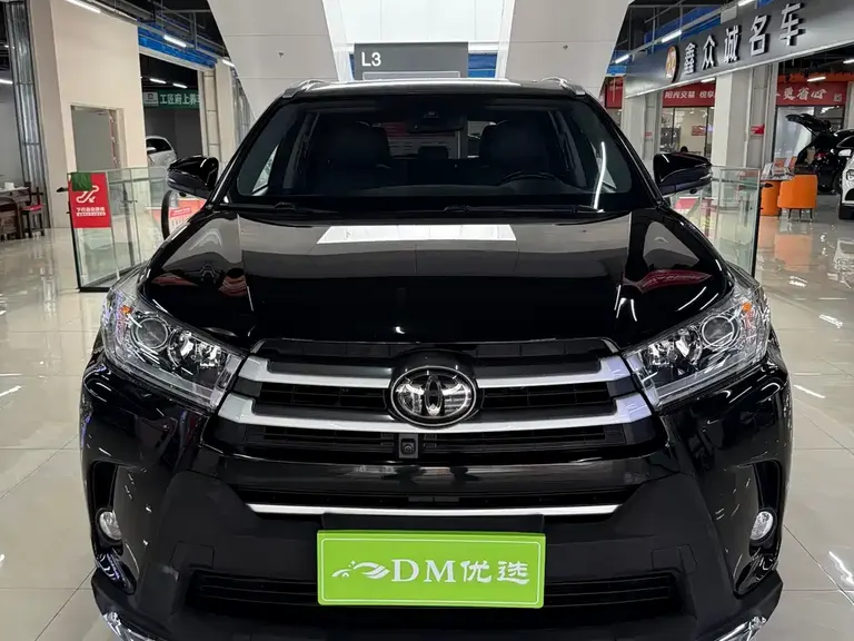 Toyota Highlander 2.0 T 4 WD Luxury 7-seat CN-V