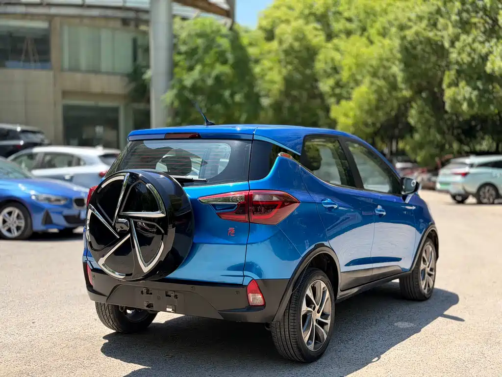 Yuan 1.5 L Auto Cool Dazzle Fashion