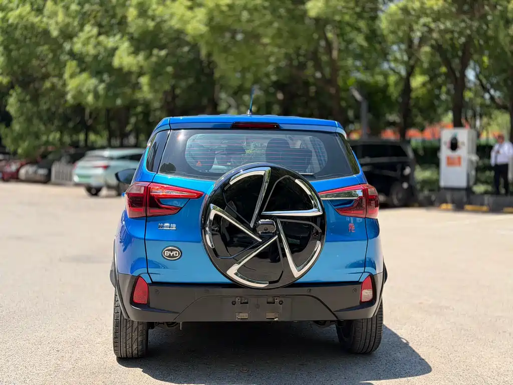 Yuan 1.5 L Auto Cool Dazzle Fashion