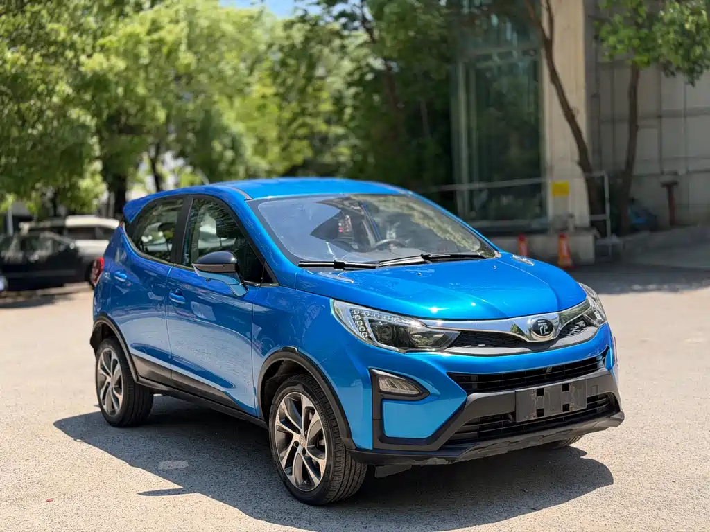 Yuan 1.5 L Auto Cool Dazzle Fashion