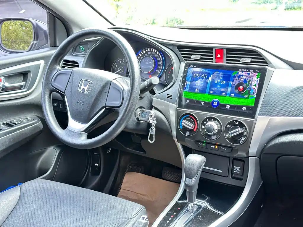 Crider 1.8 L CVT Comfort Special