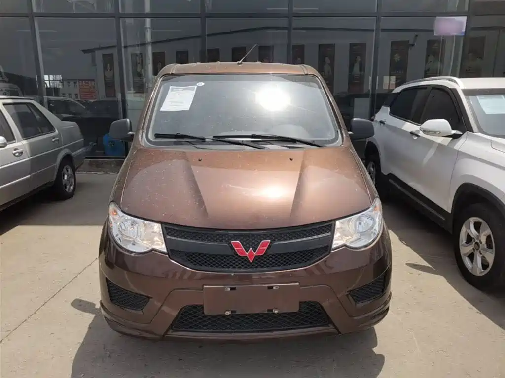 Wuling Hongguang 1.2 L S Basic CN-VI LSI