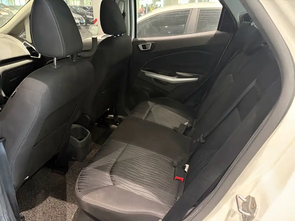 EcoSport 1.5 L Auto Distinguished