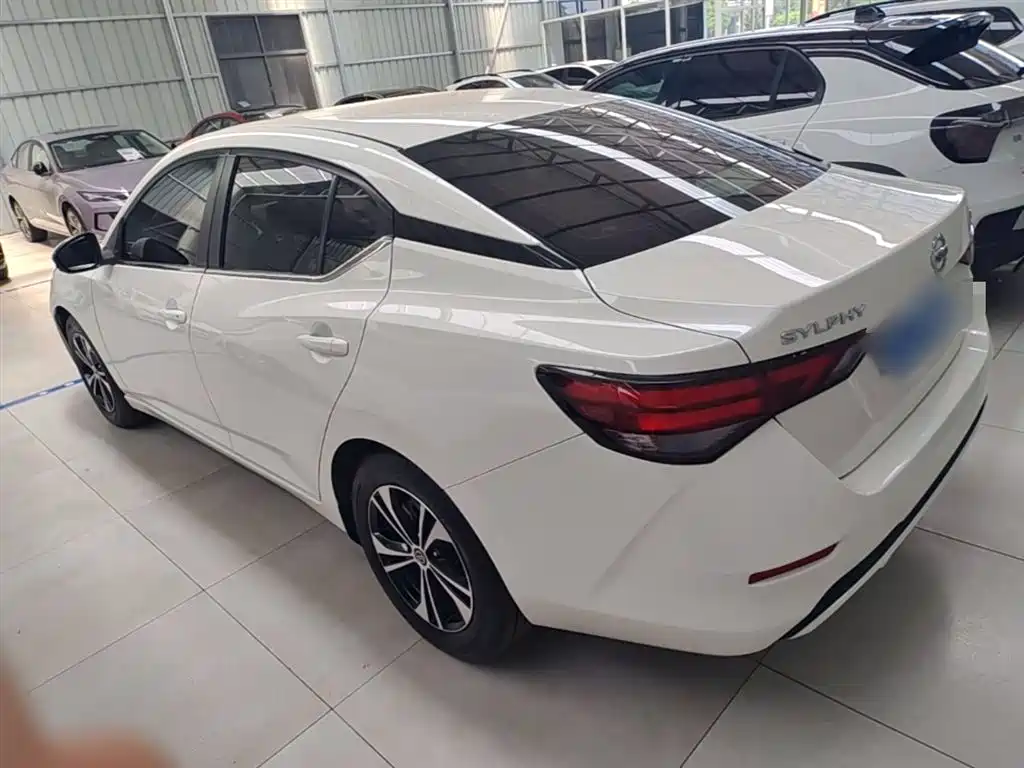 Sylphy 1.6 L XL CVT Joy