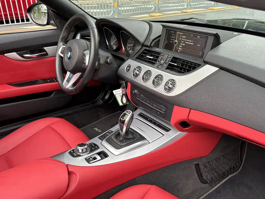 BMW Z4 sDrive20 i Leading