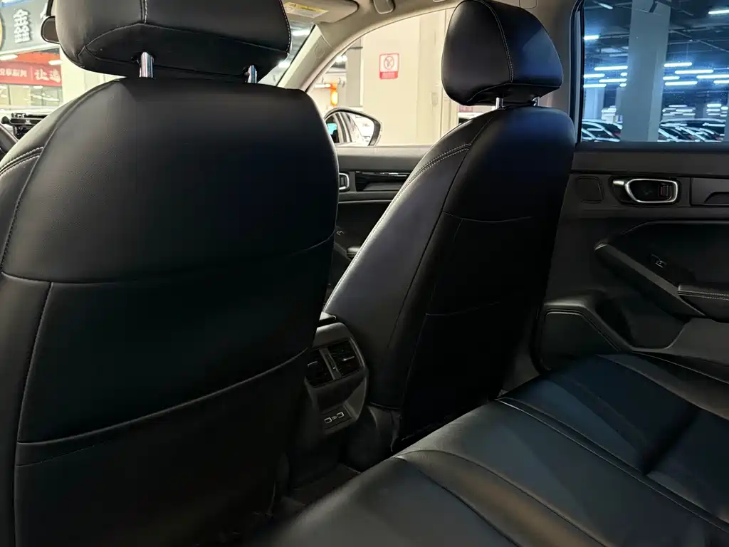 Integra 240 TURBO CVT Tech