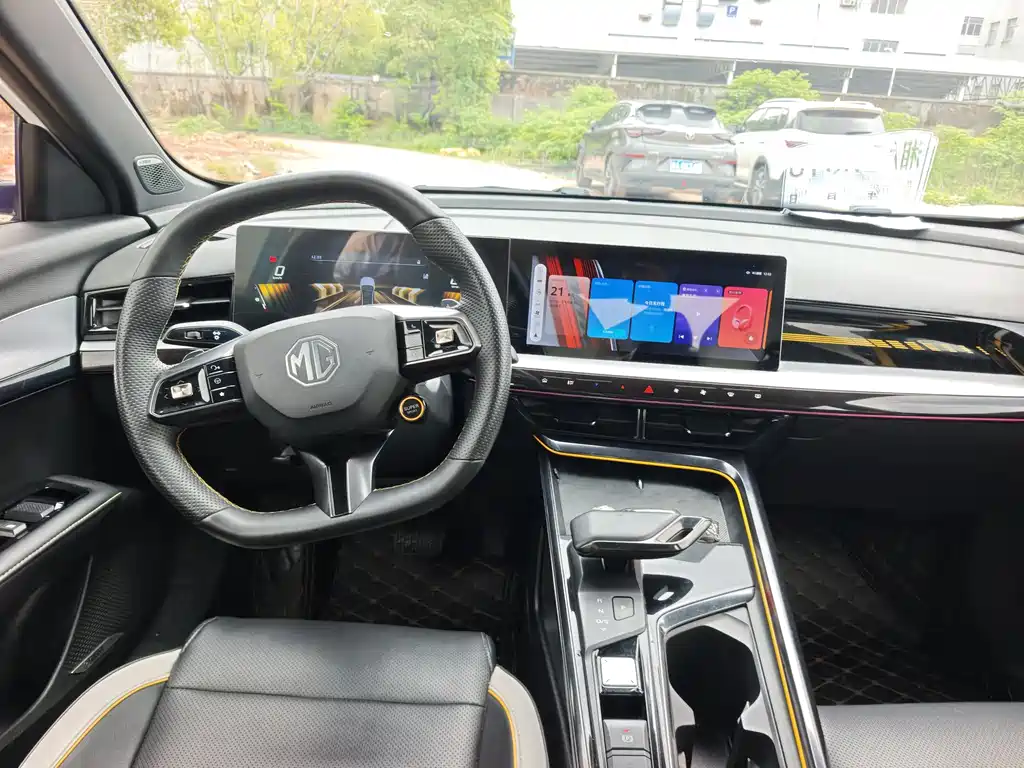 MG5 Scorpio 1.5 T Luxury