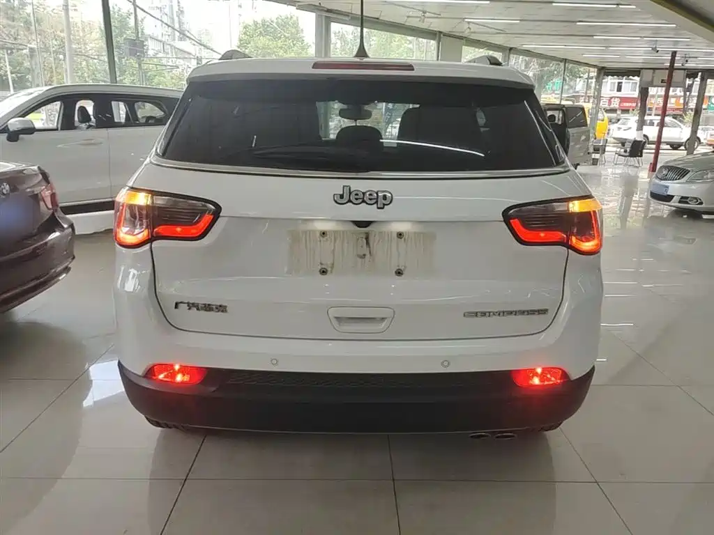 Compass 220 T Auto Elite
