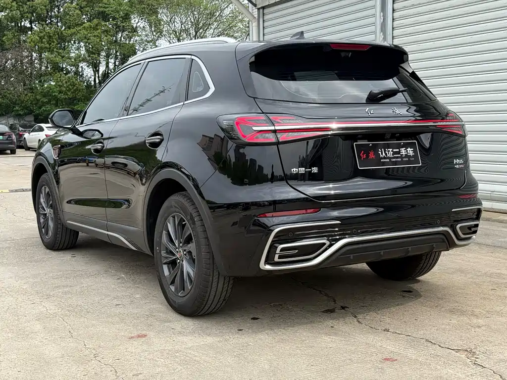 Hongqi HS5 2.0 T 2 WD Flagship Enjoyment Pro