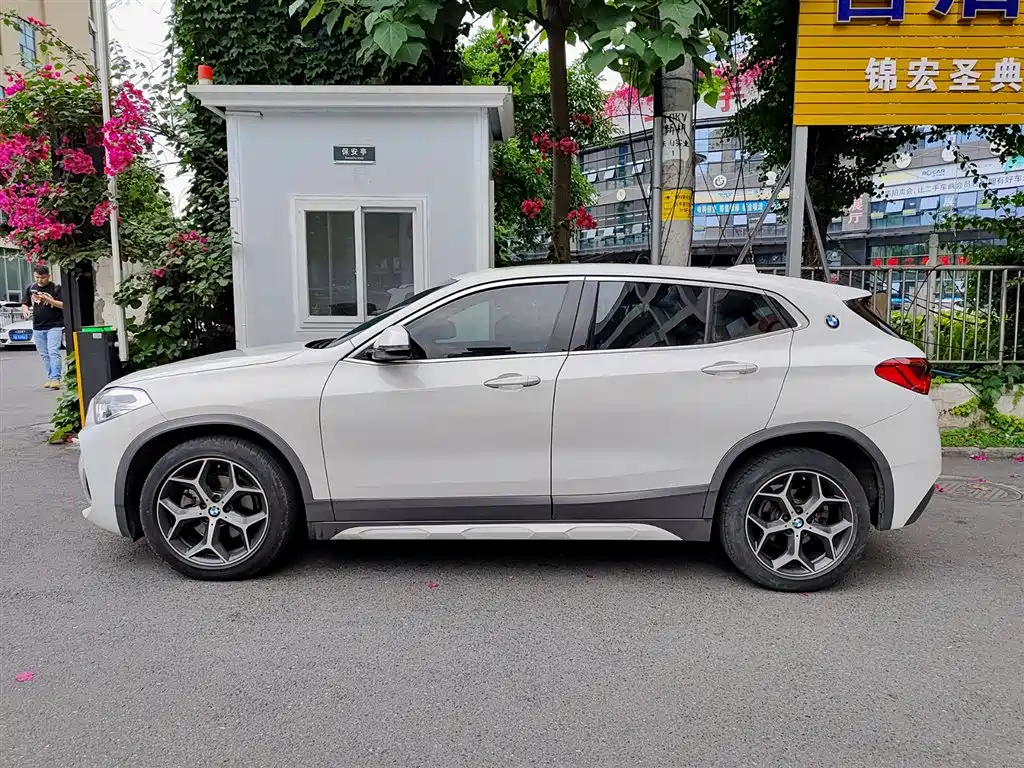 BMW X2 (Import) sDrive20 i M Offroad Package CN-VI