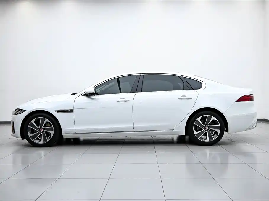 Jaguar XFL XFL 2.0 T P200 2 WD Elite Luxury