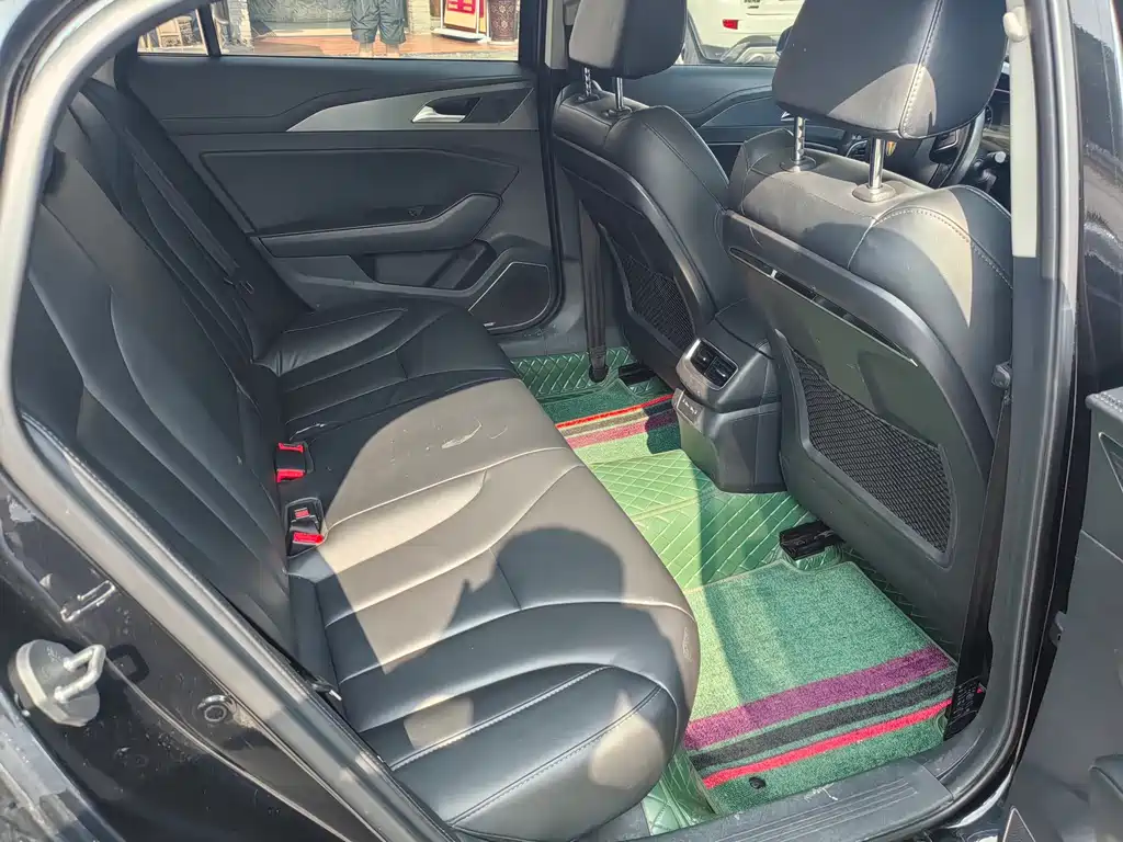 Hongqi H5 30 TD Dynamic