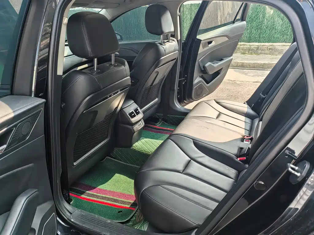 Hongqi H5 30 TD Dynamic