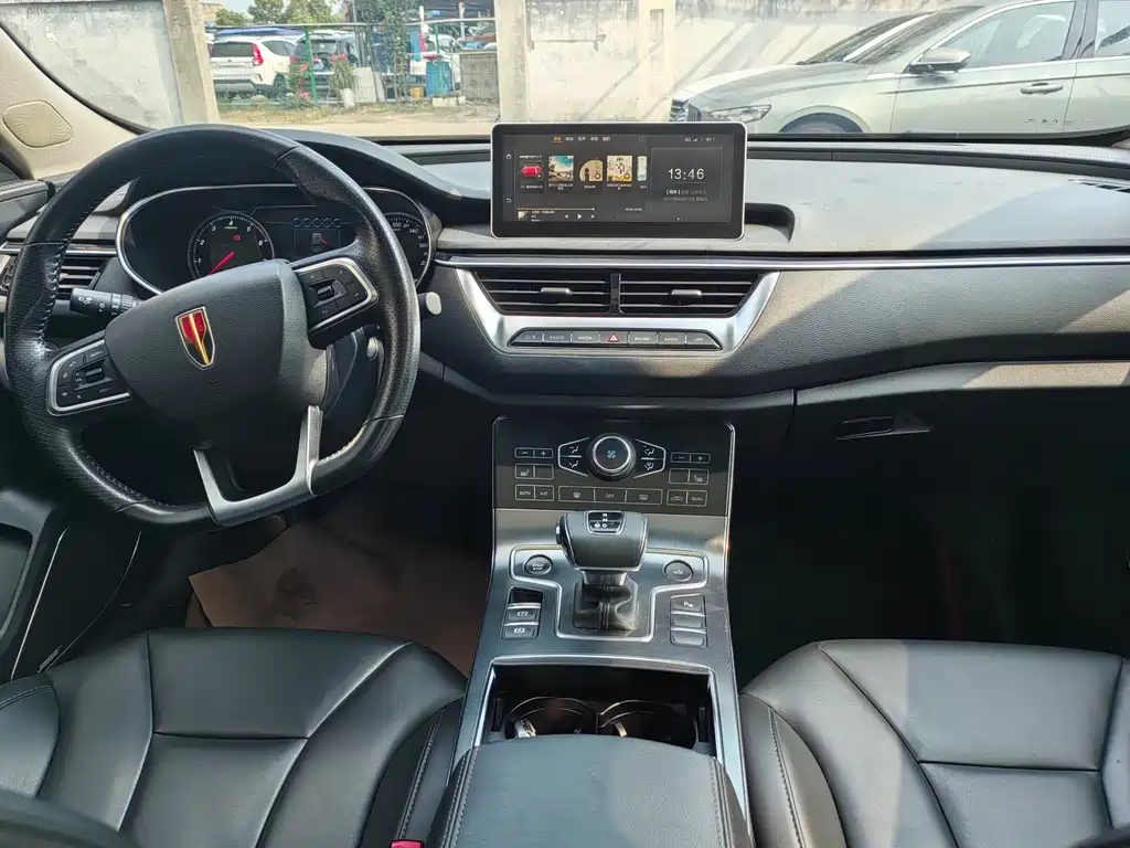 Hongqi H5 30 TD Dynamic