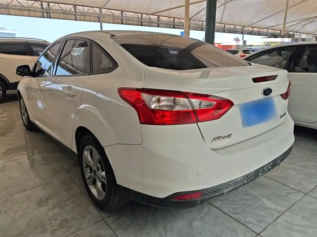 Focus Sedan 1.6 L Auto Style