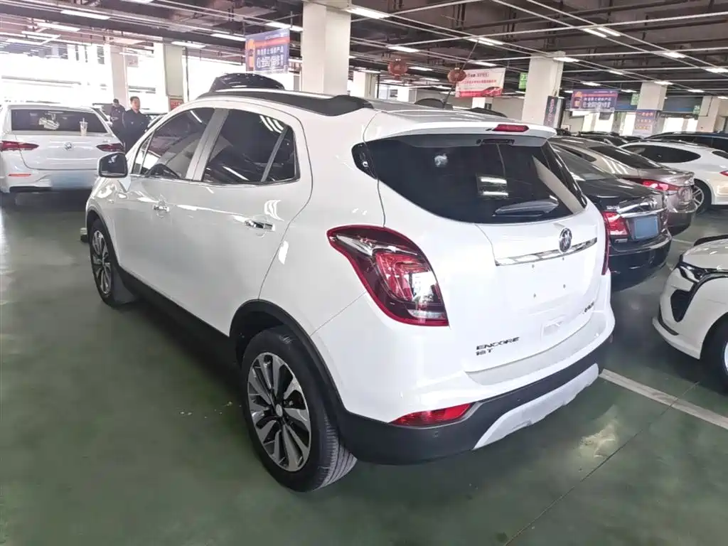 Encore 18 T Auto 2 WD Urban Elite