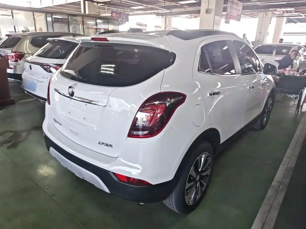Encore 18 T Auto 2 WD Urban Elite