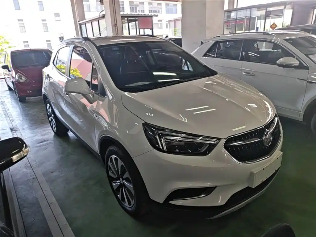 Encore 18 T Auto 2 WD Urban Elite