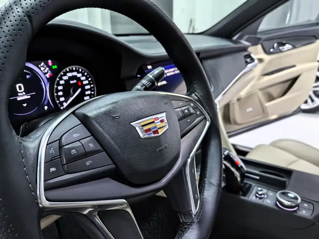 Cadillac CT6 28 T Fashion