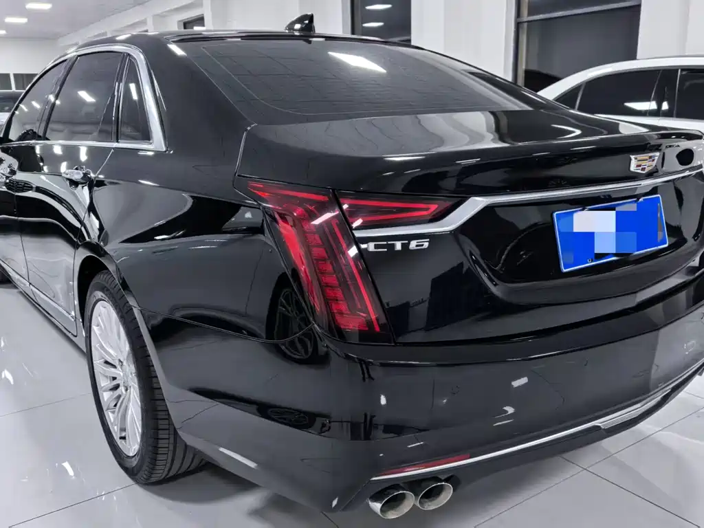 Cadillac CT6 28 T Fashion