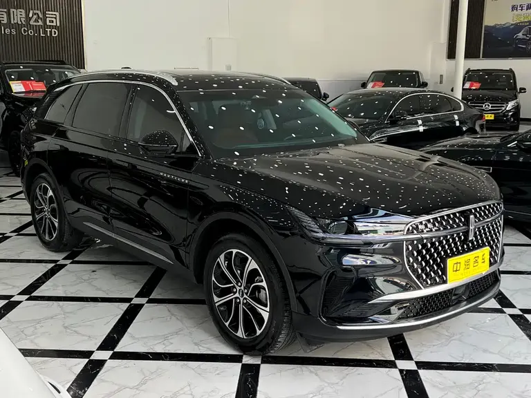 Lincoln Nautilus 2.0 T 4 WD Supreme Wise