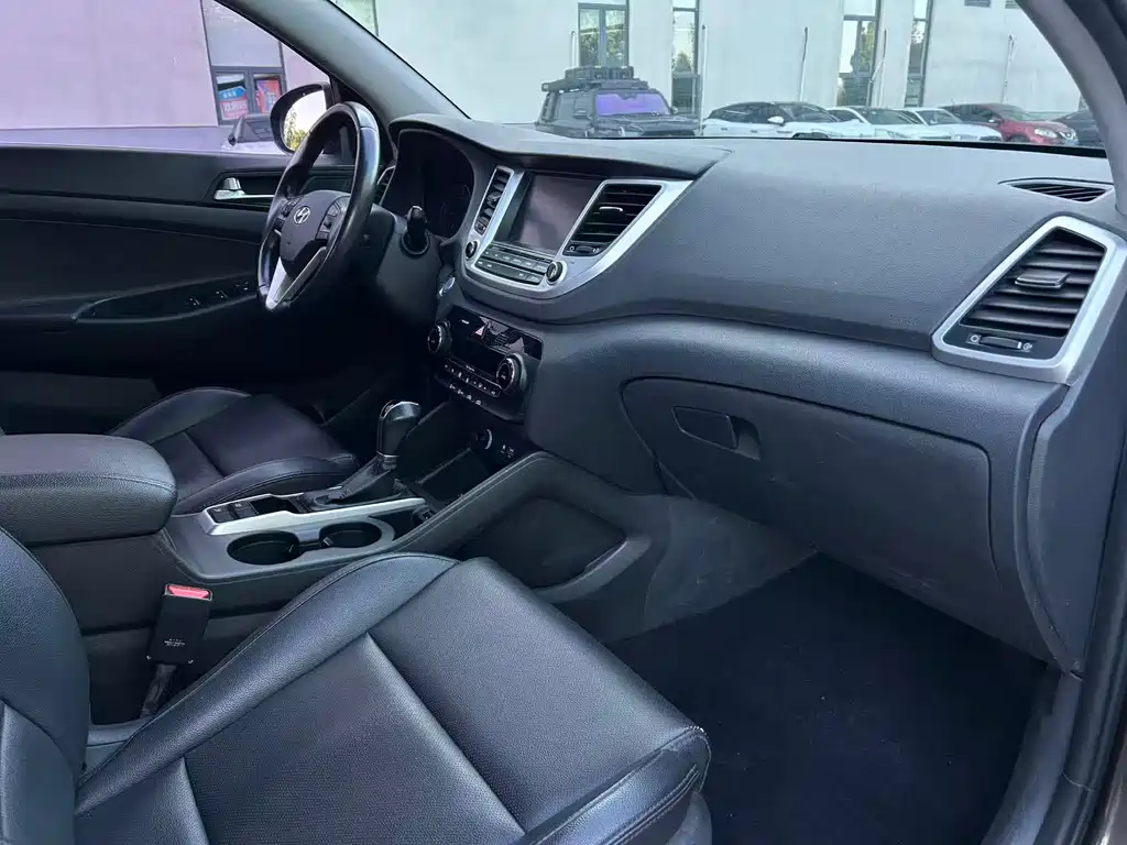 Tucson 1.6 T DCT 2 WD Intelligent