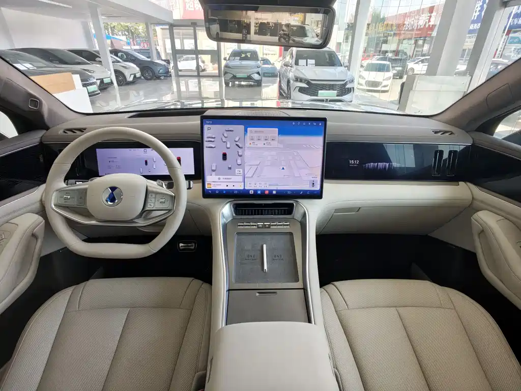 Denza N8 L Flagship
