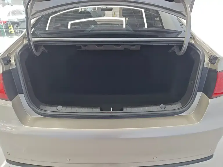 Geely Emgrand GL 1.4 T CVT Asian Games